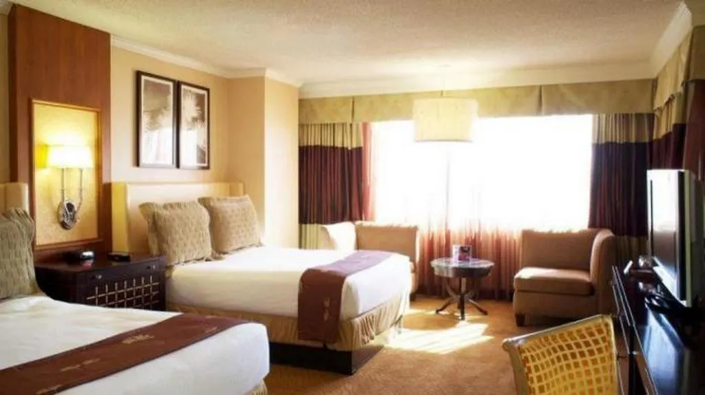 Harrahs Hotel Reno 3*,